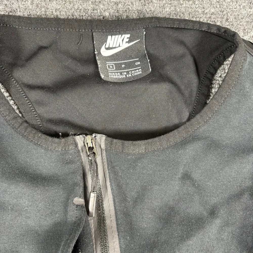 Nike Sportswear Tech Fleece Cropped Tank Top Black CD4201-010 Rare Size‎ S Gym